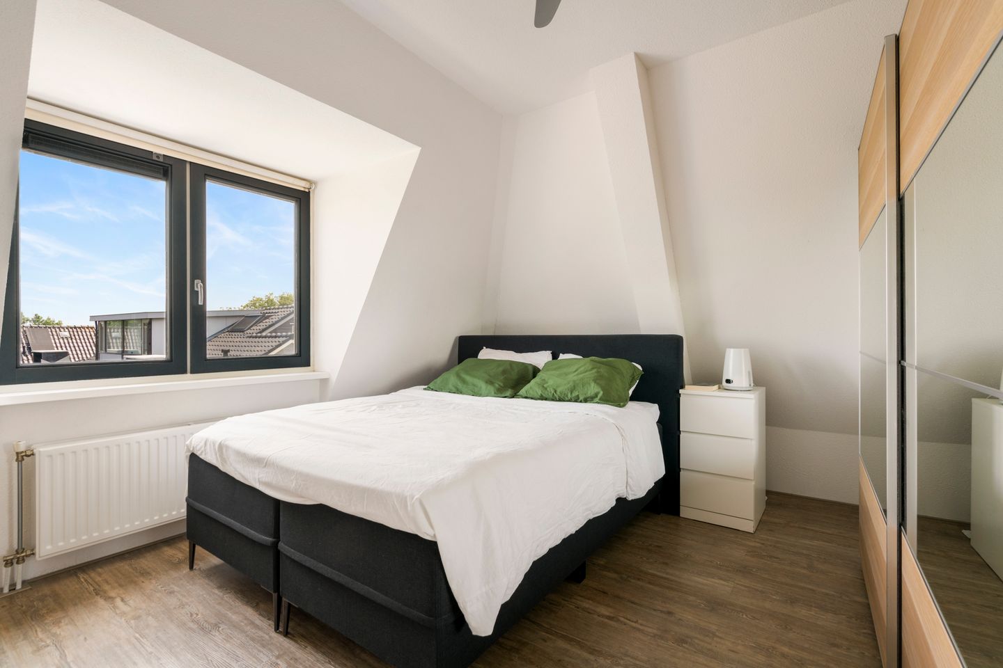 Photo 19 of Hofland 8-B