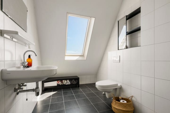 Photo 22 of Hofland 8-B