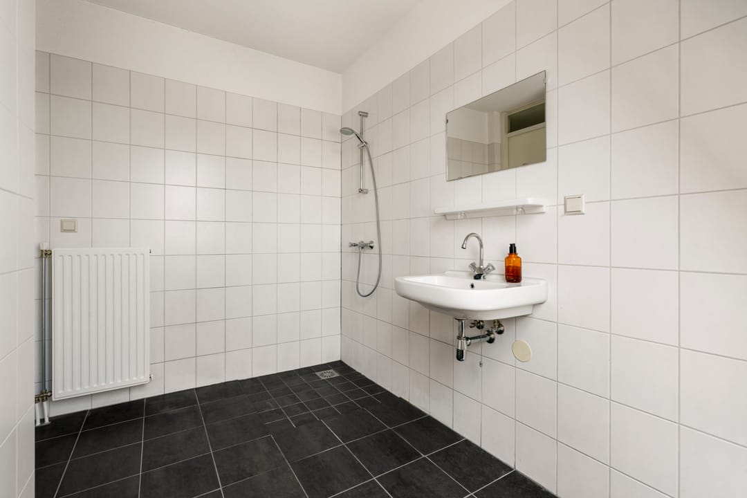 Photo 23 of Hofland 8-B