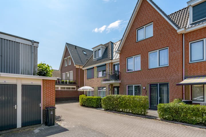 Photo 25 of Hofland 8-B