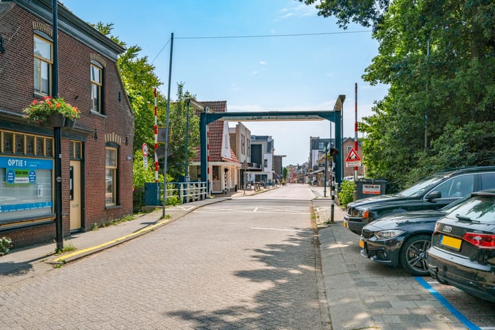 Photo 27 of Hofland 8-B