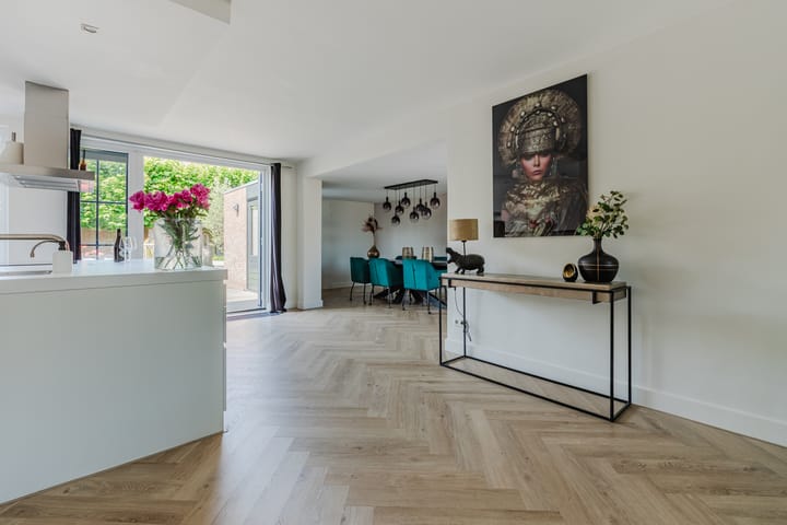 Foto 9 van Naardenstraat 13