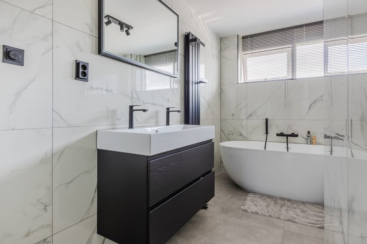 Foto 23 van Naardenstraat 13