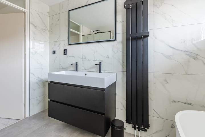 Foto 24 van Naardenstraat 13