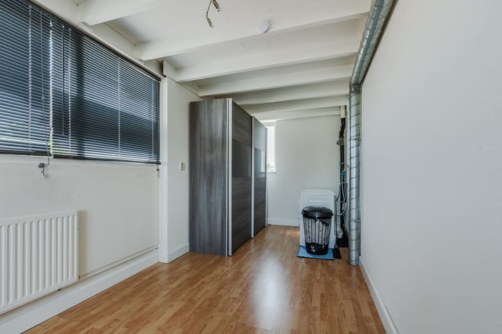 Foto 28 van Naardenstraat 13