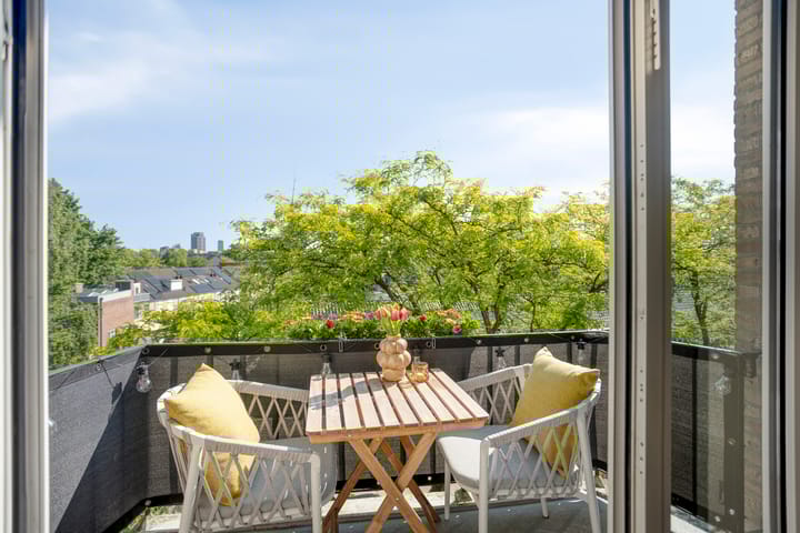 Foto 18 van Hertog Jan I Laan 46