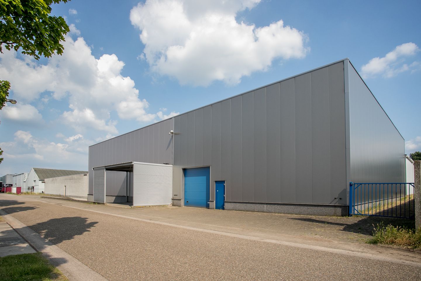 Bekijk foto 1 van Berghemweg 19