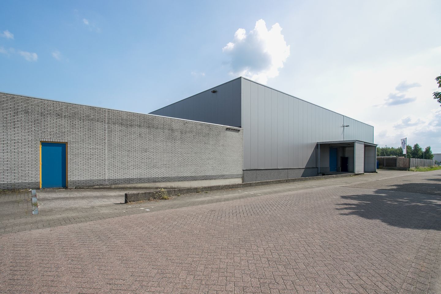 View photo 1 of Berghemweg 19