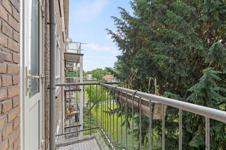 Foto 17 van Herman Robbersstraat 43-C