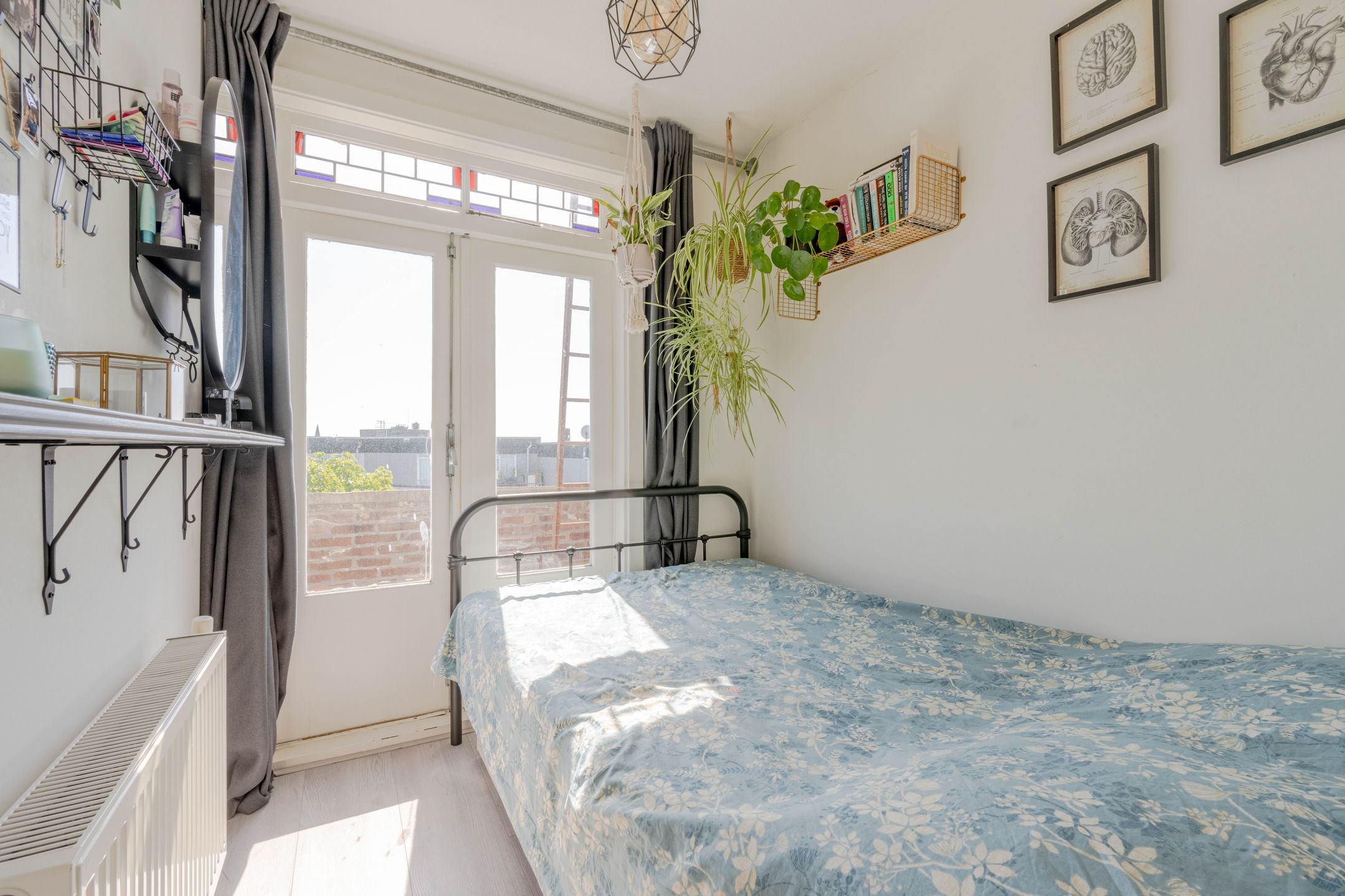 Foto 24 van Dordtselaan 8-C02