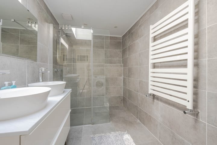 Foto 28 van Dordtselaan 8-C02