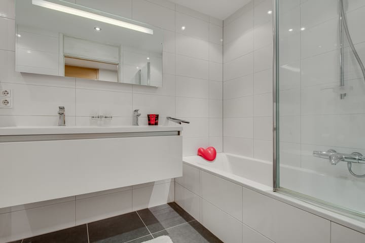 Foto 24 van Hertog Alvastraat 50