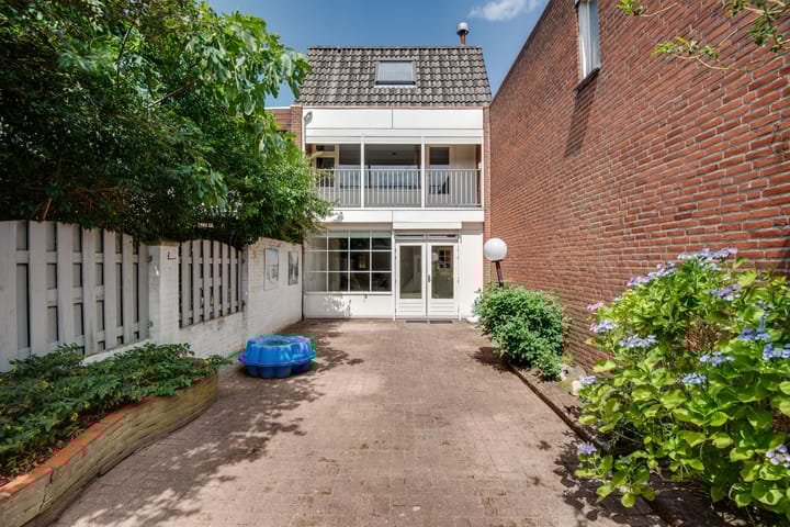 Foto 26 van Hertog Alvastraat 50