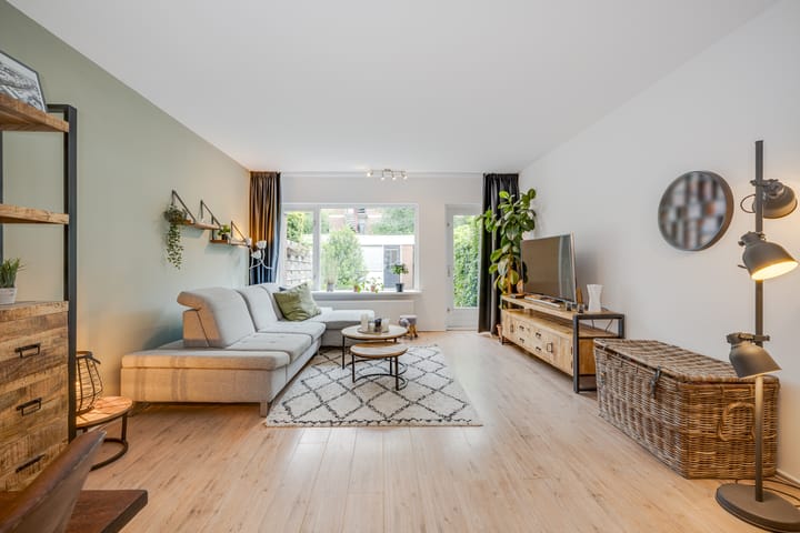 Foto 2 van Platschelpenbank 2