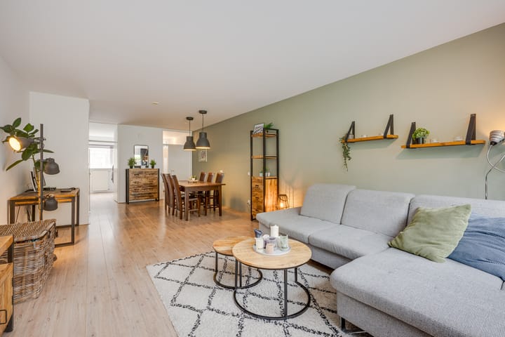 Foto 15 van Platschelpenbank 2