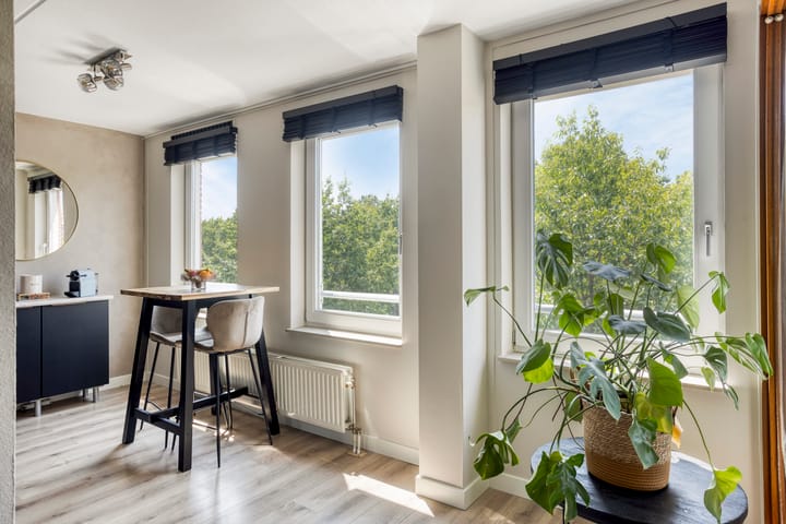 Foto 8 van Burgemeester Jhr. Quarles van Uffordlaan 511