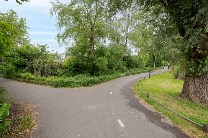 Foto 31 van Platschelpenbank 2