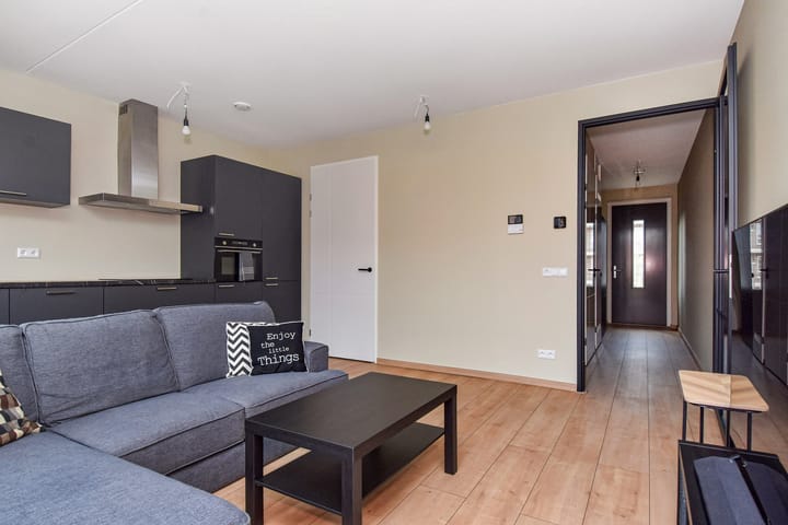 Photo 12 of Notenhout 42