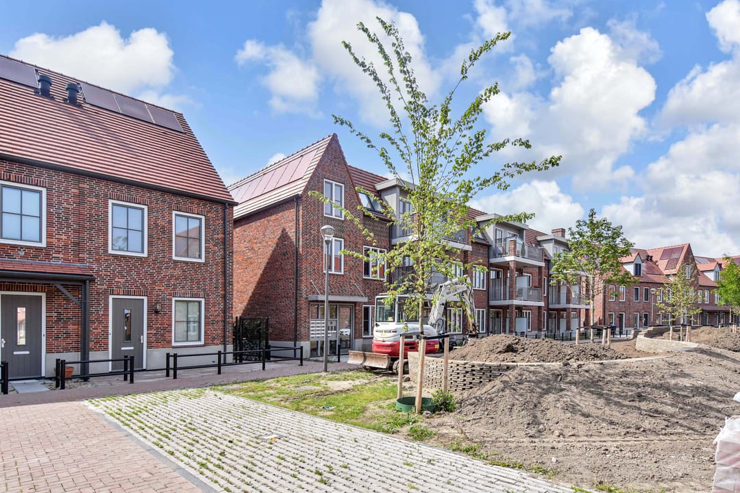 Photo 23 of Notenhout 42