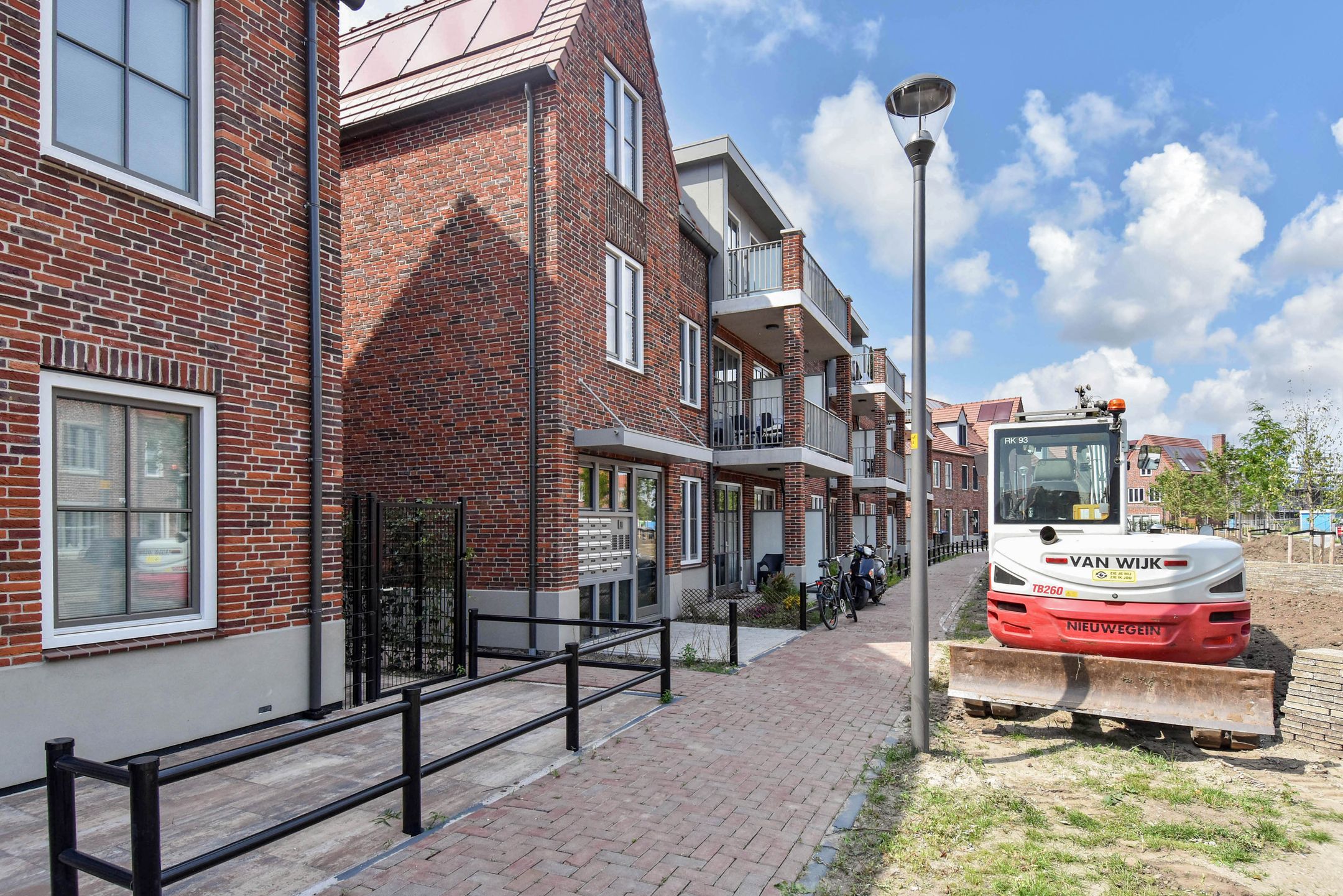 Photo 24 of Notenhout 42