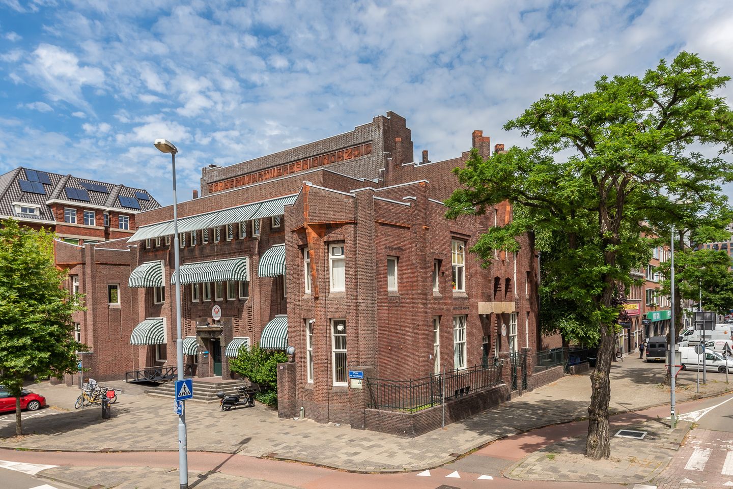 Bekijk foto 3 van Pieter de Hoochweg 110