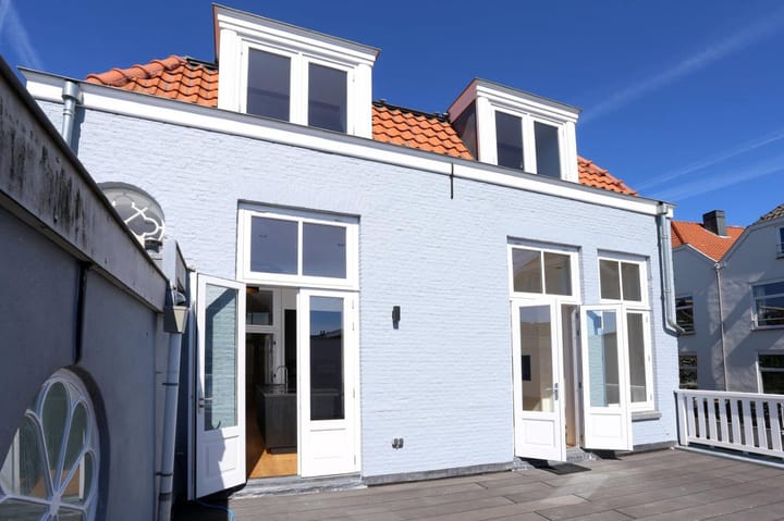 Photo 2 of Hugo de Grootstraat 4