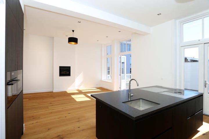 Photo 17 of Hugo de Grootstraat 4