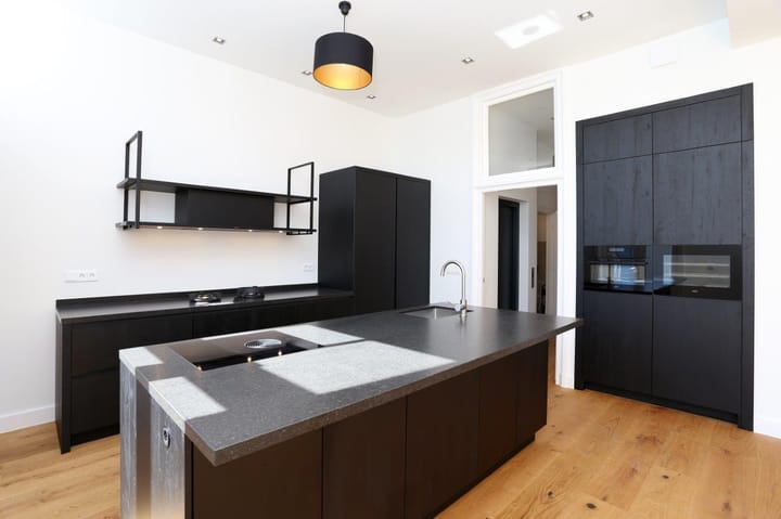 Photo 24 of Hugo de Grootstraat 4