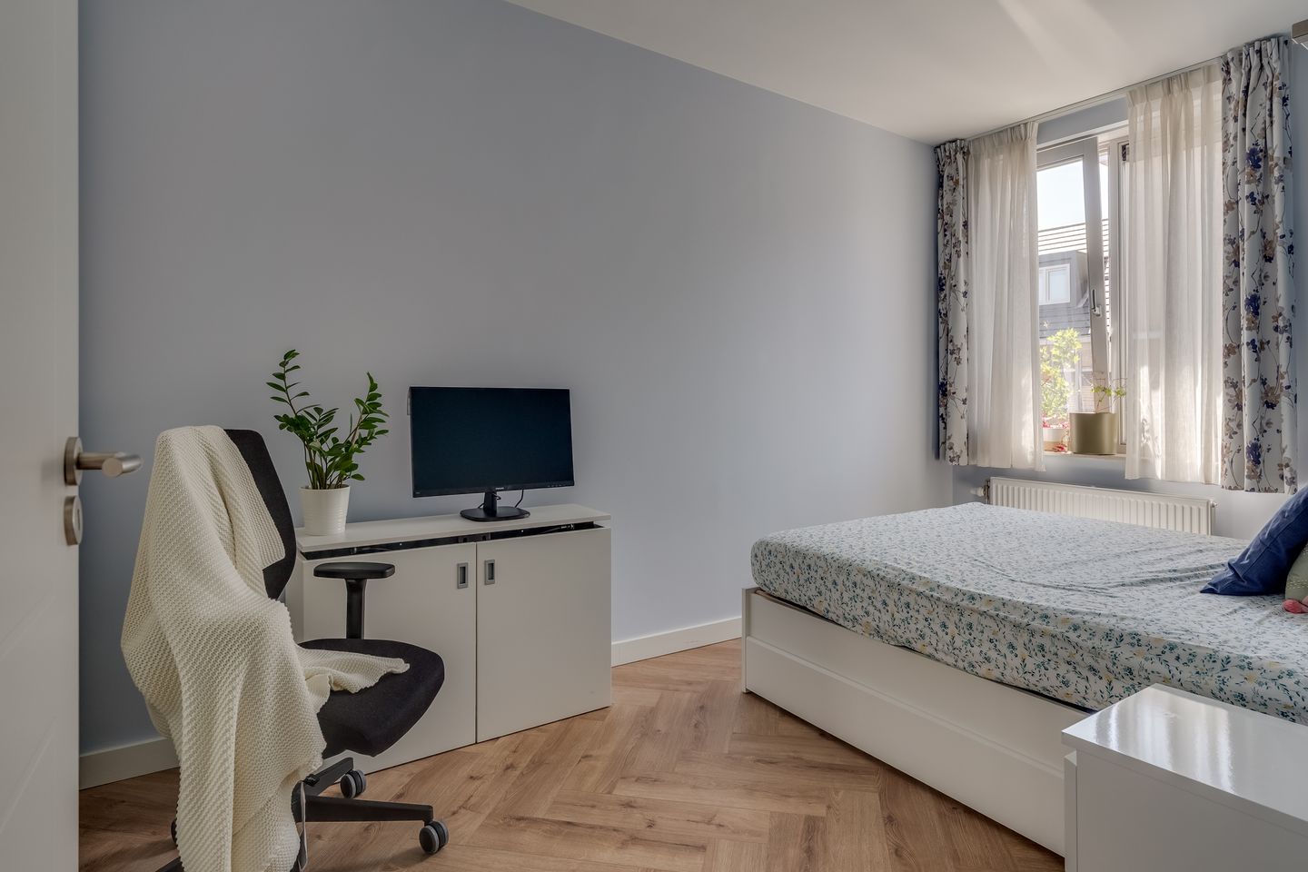 Foto 29 van Plantenkasstraat 35