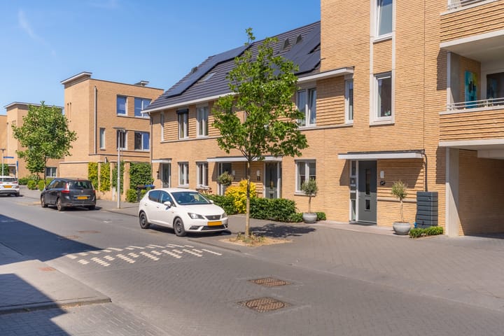 Foto 36 van Plantenkasstraat 35