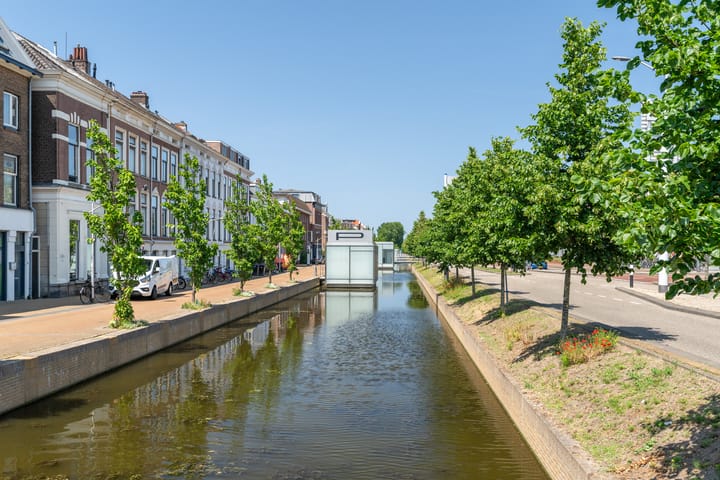 Foto 18 van Spoorsingel 25-A