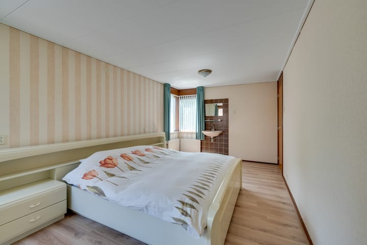 Foto 31 van van Santenlaan 2