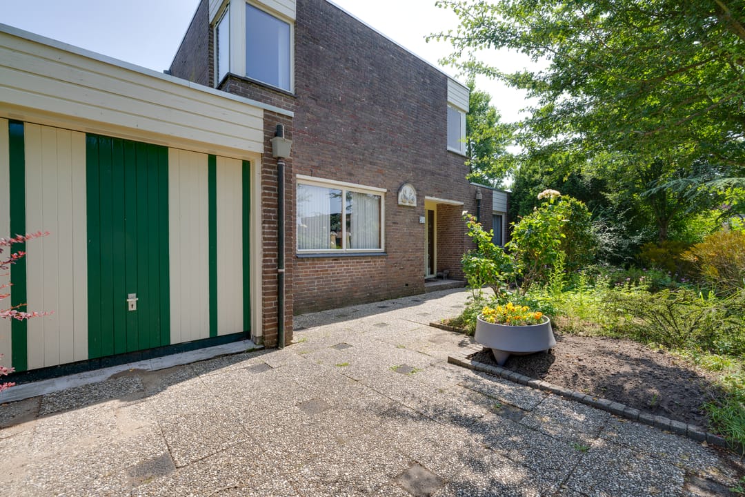 Foto 37 van van Santenlaan 2