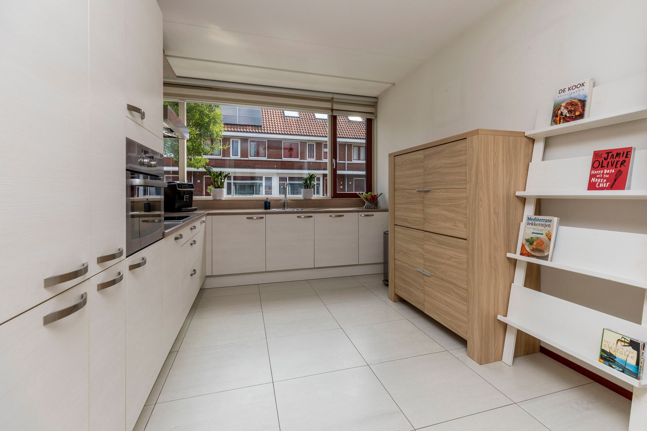 Photo 12 of Toernooistraat 5