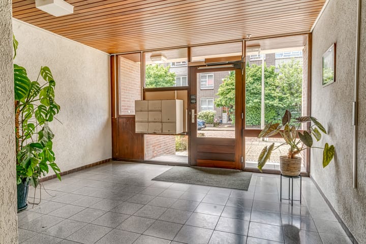 Photo 24 of Pieter Meinersstraat 19