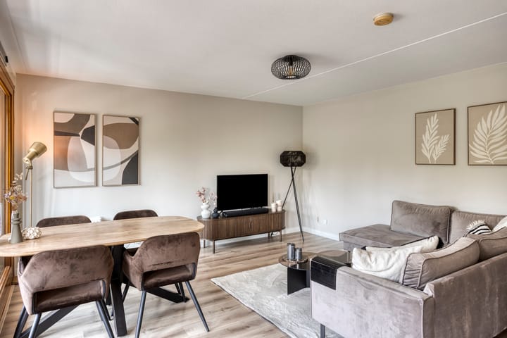 Foto 2 van Burgemeester Jhr. Quarles van Uffordlaan 511