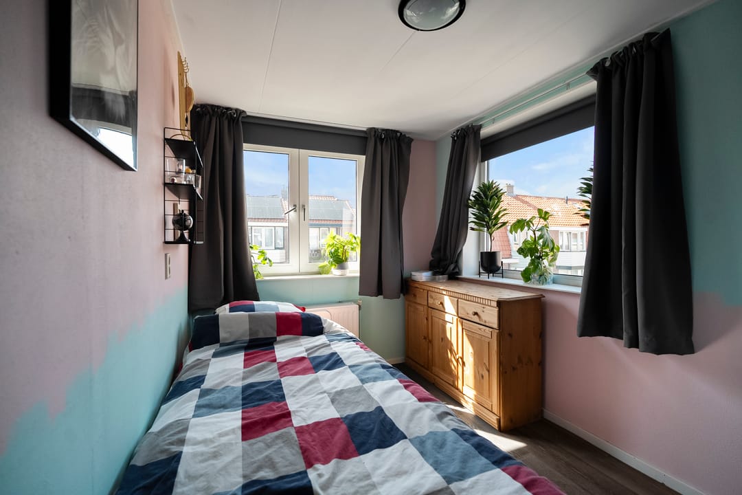 Photo 16 of Van Speykstraat 15