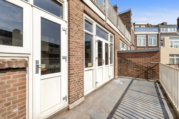 Foto 11 van Broersvest 64-A