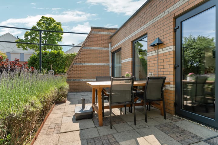 Foto 24 van Albert Schweitzerstraat 19