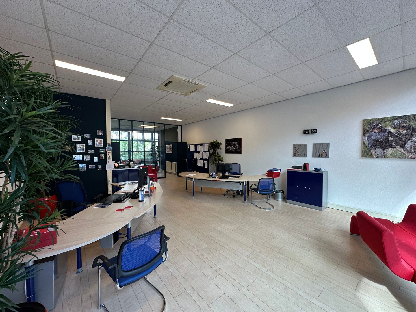 Bekijk foto 4 van Utrechtstraat 102
