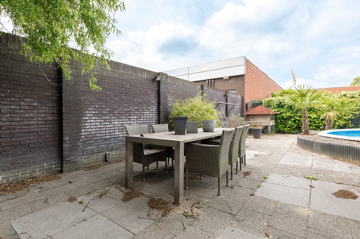 Photo 32 of Zandstraat 121-A