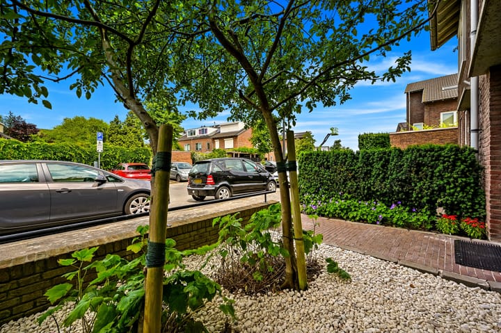 Photo 5 of Fie Carelsenlaan 75