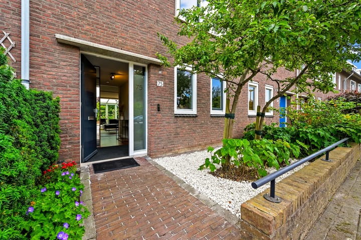 Foto 6 van Fie Carelsenlaan 75