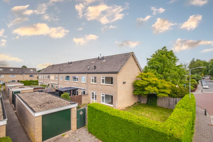 Foto 1 van Diepenbrockstraat 1