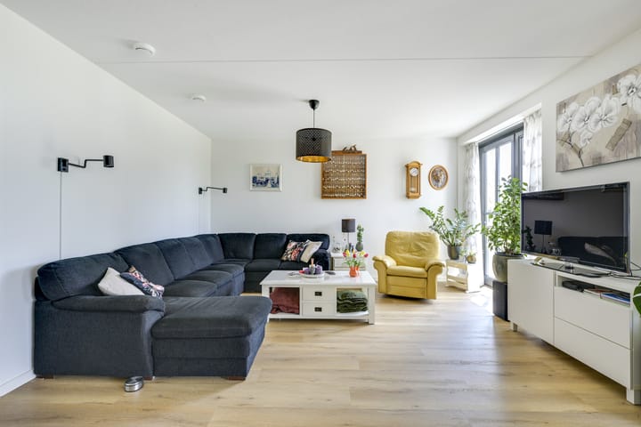 Foto 15 van Plataanpad 42