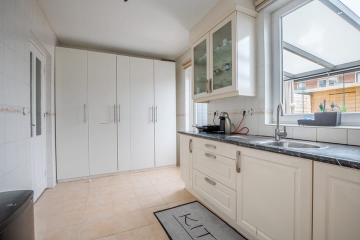 Foto 16 van Curiestraat 37