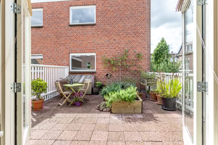 Photo 3 of Bilderdijkstraat 34