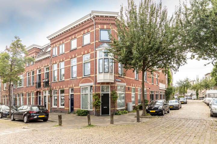 Photo 5 of Bilderdijkstraat 34