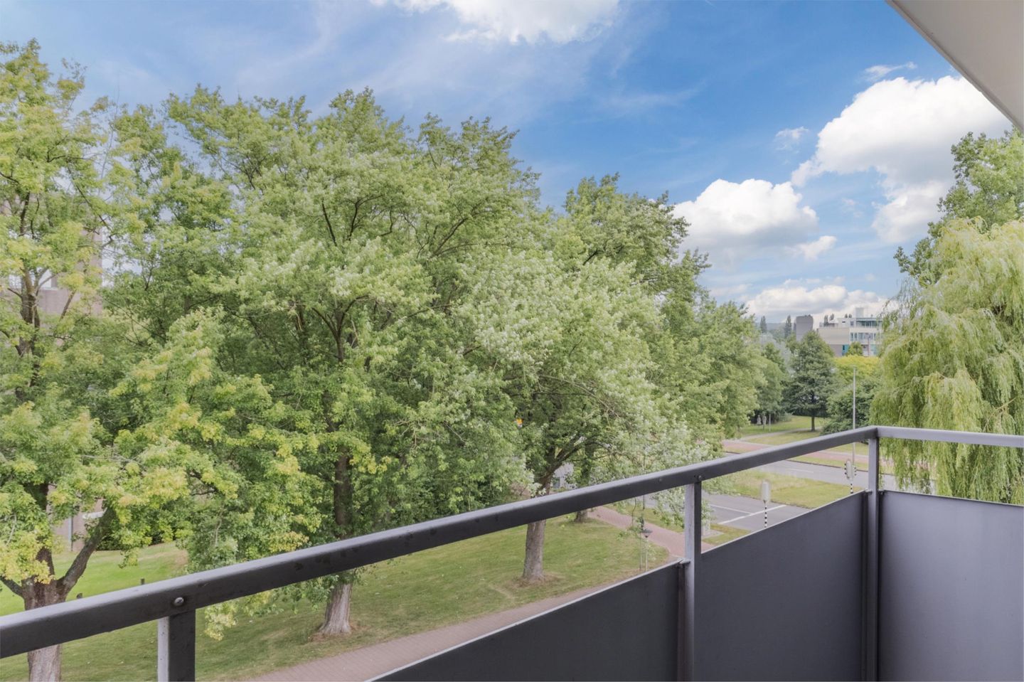 Foto 25 van Bontekoestraat 3-4