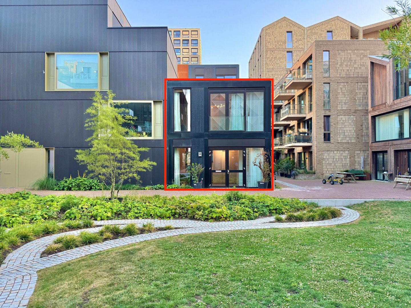 Photo 1 of Albert Molhof 2-B